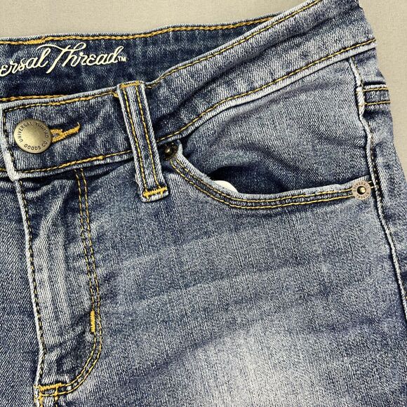 Universal Thread Women's Skinny Mid Rise Distressed Jeans 2/26R Raw Hem Stretch - Picture 3 of 16
